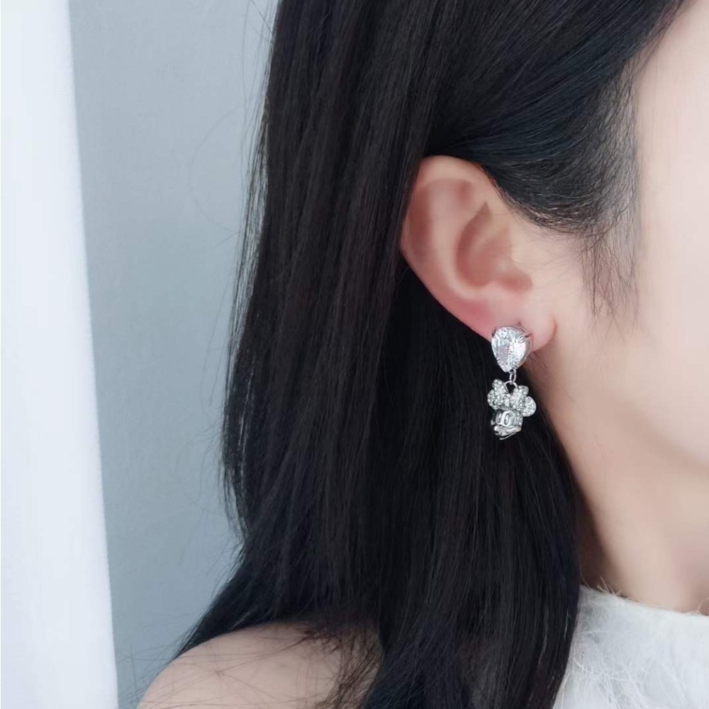 Swarovski‎ 100 Years Disney Minnie Mouse drop earrings Asymmetrical design